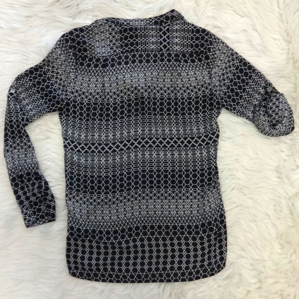 Banana Republic Button Up Geometric Print Blouse - Picture 5 of 6